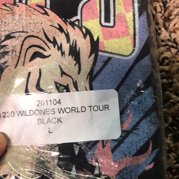 🐠RECYCLED KARMA- ODDPEOPLE- The Wild Ones Live Tour Band Tee Size Large | NWT! - Picture 4 of 4